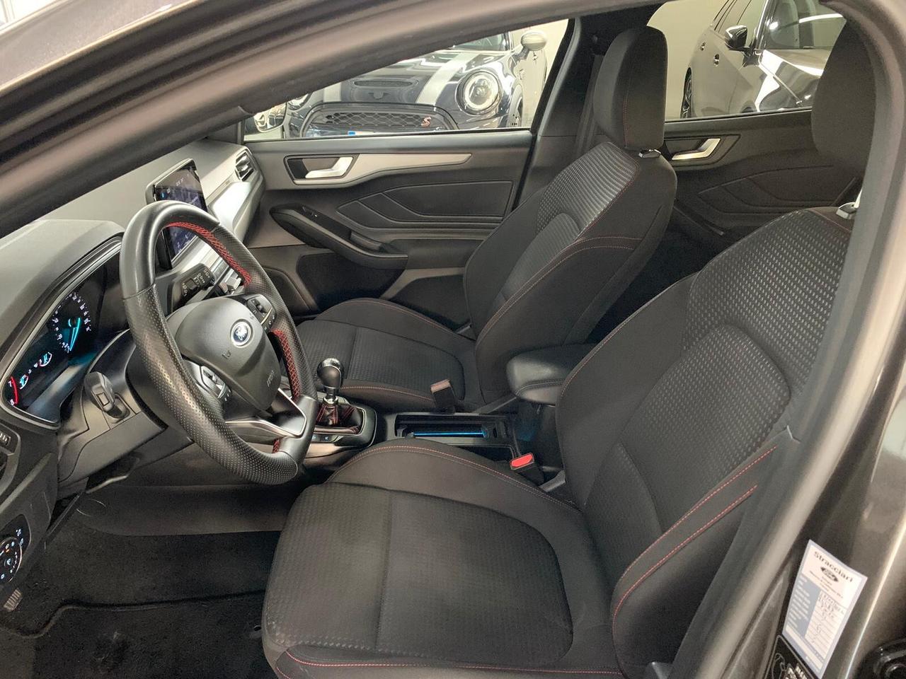 Ford Focus 1.0 EcoBoost Hybrid 125 CV Power. 5p. ST-Line Style