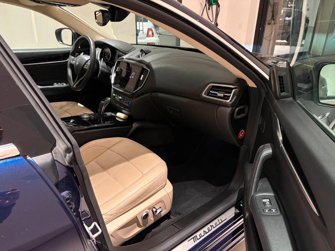 Maserati Ghibli 3.0 V6 Gransport 250cv auto