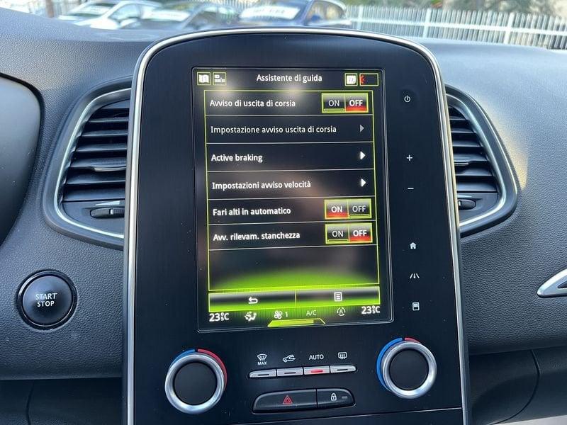 Renault Scénic Scénic TCe 140 CV FAP Intens