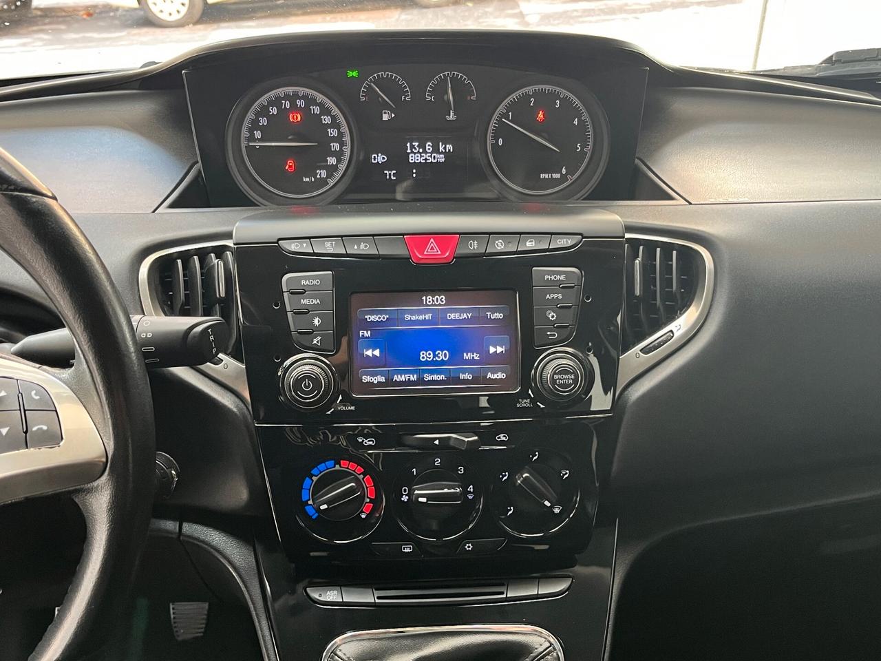 Lancia Ypsilon 1.3 MJT 16V 95 CV 5 porte S&S Gold - 2016