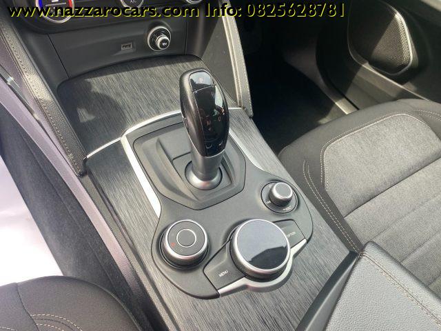 ALFA ROMEO Stelvio 2.2 Turbodiesel 190 CV AT8 Q4 Business XENO/NAVIG