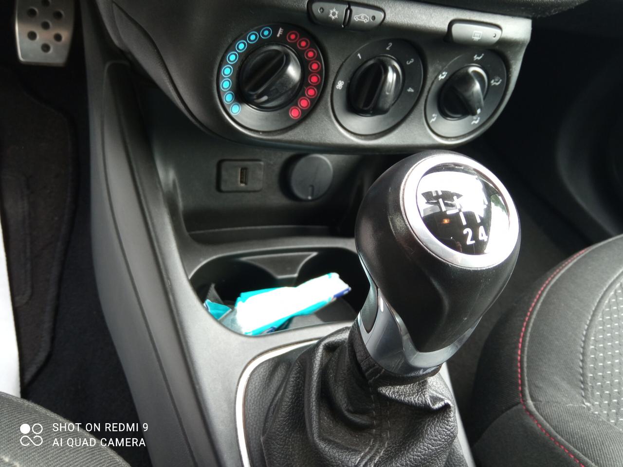 Opel Corsa 1.4 5 porte sport 75cv neopatentati