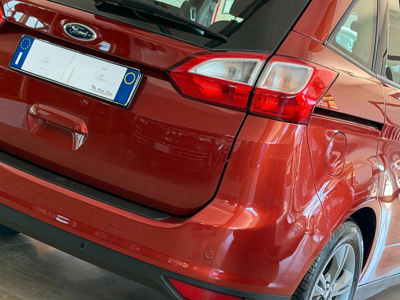 Ford C-Max 7 1.5 TDCI 120 cv. BUSINESS (7 posti)