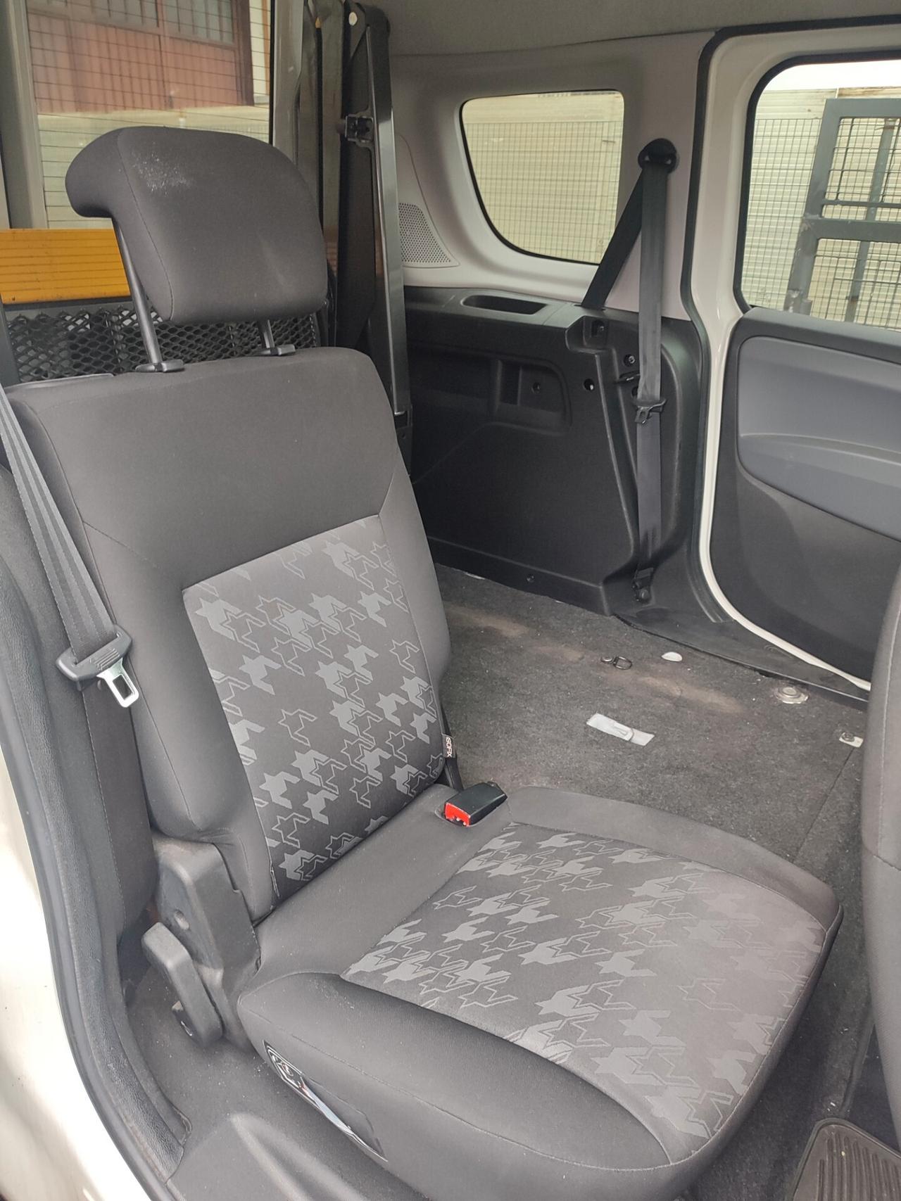 OPEL COMBO 1.4BENZINA 2017 EURO6B PEDANA DISABILI ELETTRICA