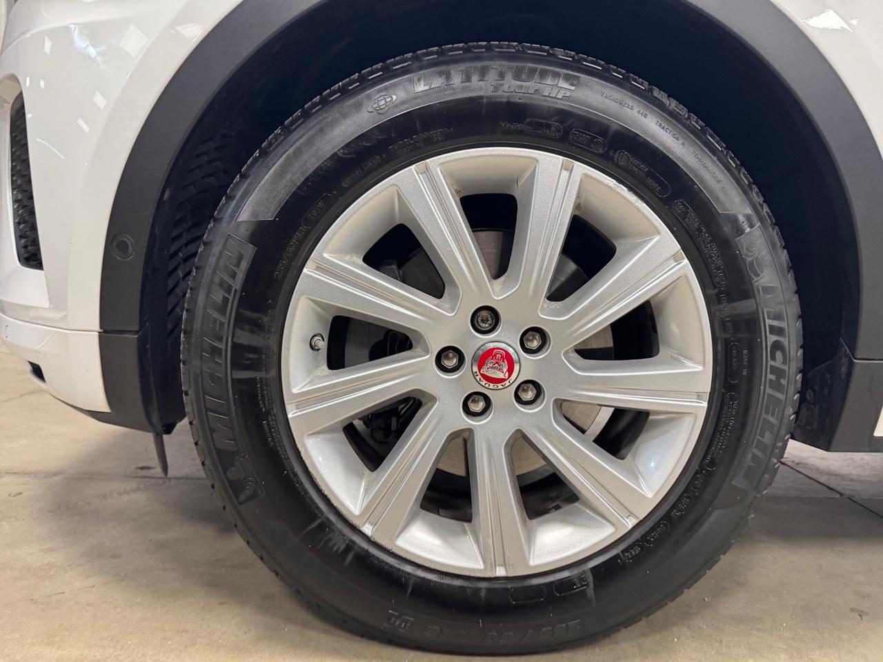 Jaguar E-Pace 2.0 D 180 CV AWD R DYNAMIC aut. Portfolio