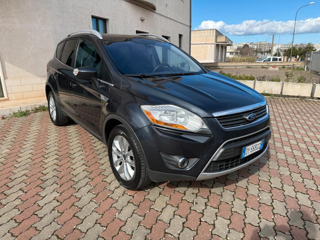 Ford Kuga 2.0 TDCi 136 CV 4WD Titanium DPF Tetto