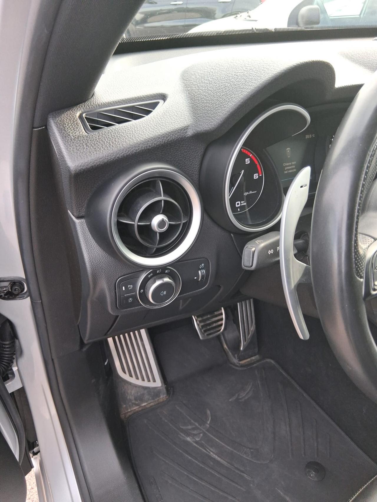 Alfa Romeo Stelvio 2.2 Turbodiesel 210 CV AT8 Q4 Veloce Tì