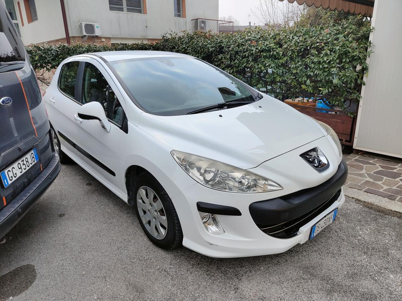 Peugeot 308 1.6 HDi 90CV FAP 5p. Premium