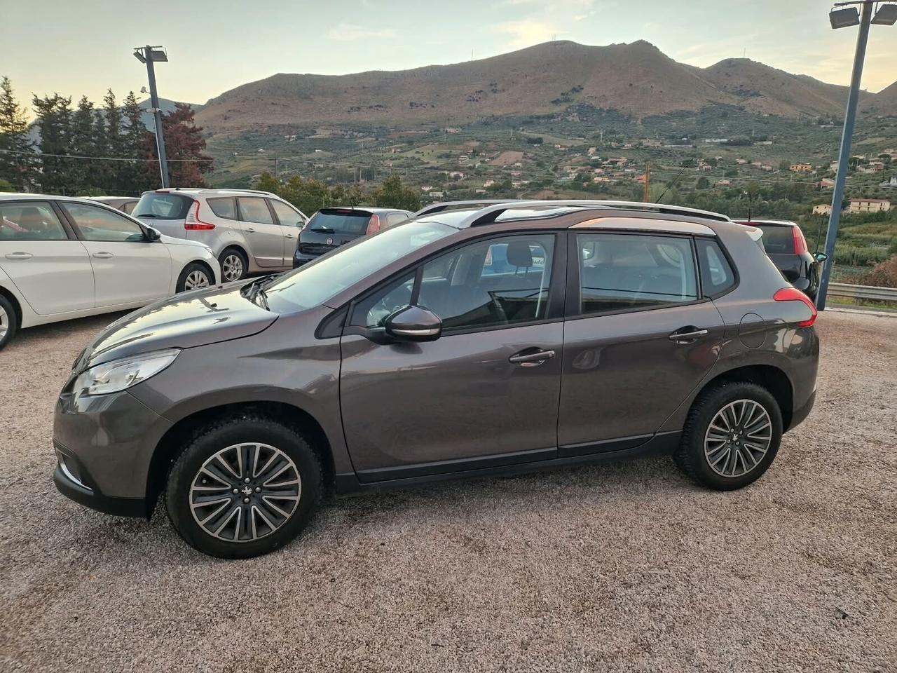 Peugeot 2008 PureTech 82 S&S Allure