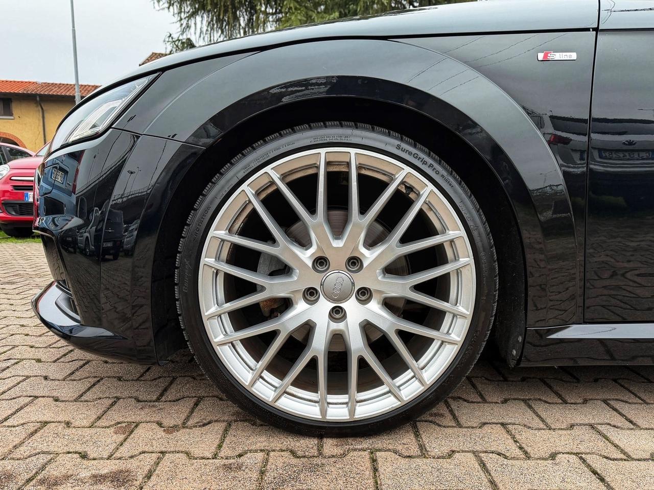 Audi TT Coupé 2.0 TFSI quattro S tronic line