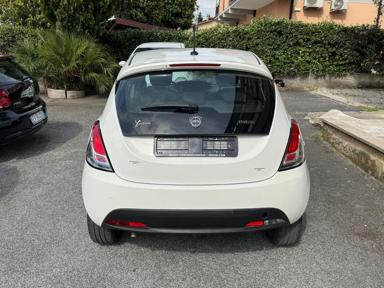 Lancia Ypsilon Hybrid ecochic 1.0 70cv benz-elettrica