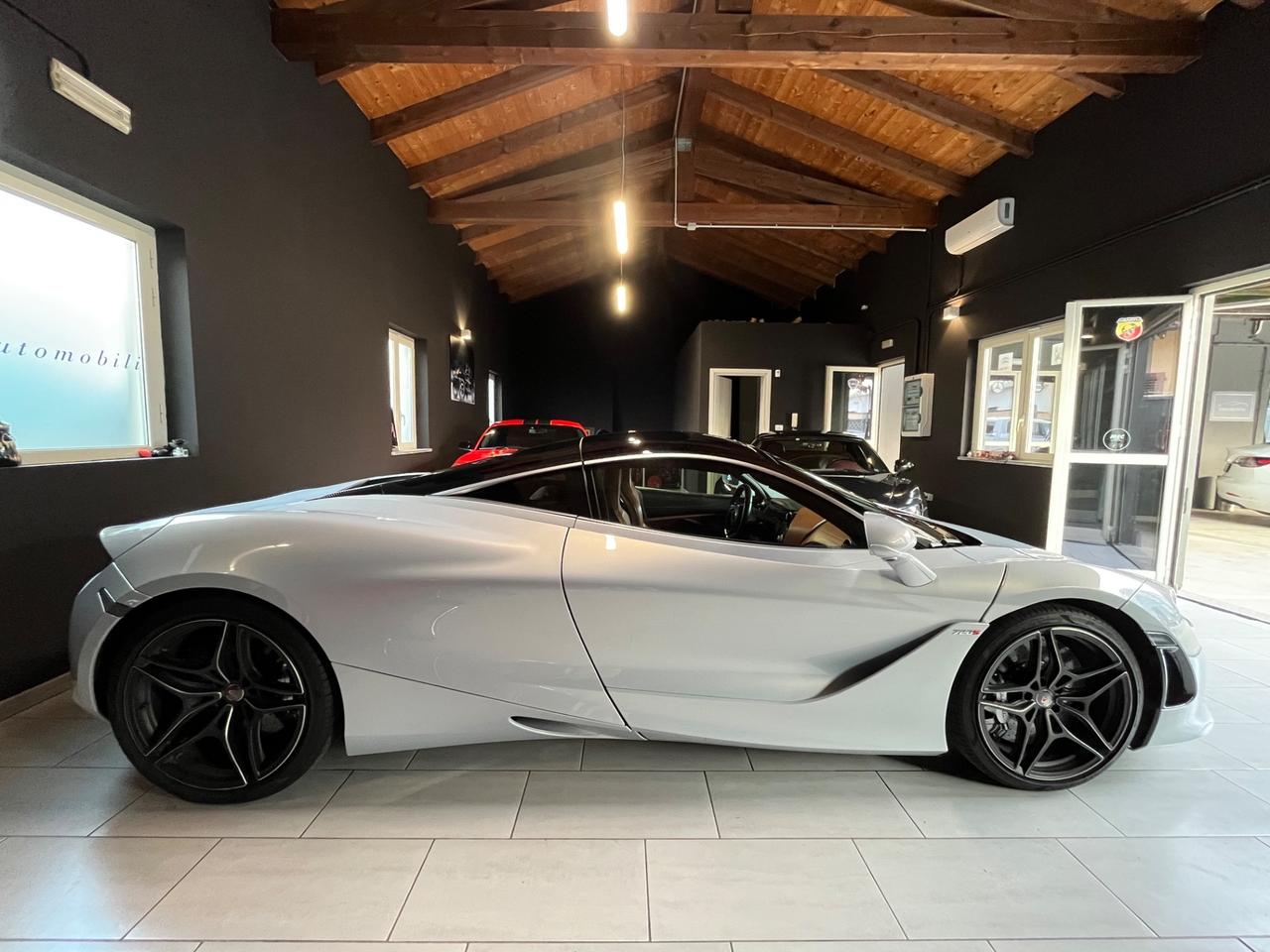 McLaren 720s Coupè