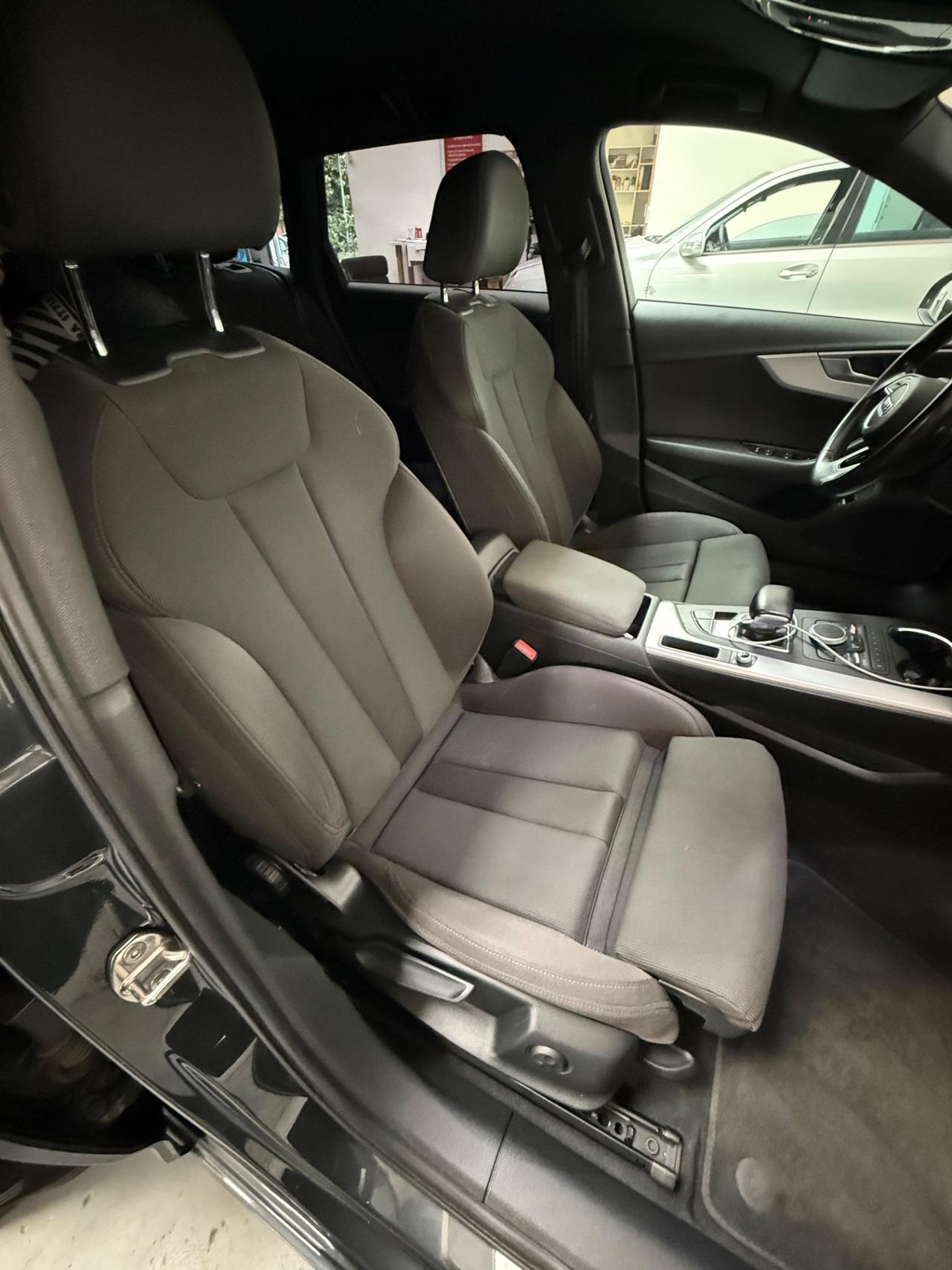 Audi A4 Avant 2.0 TDI 122 CV S tronic business Sport