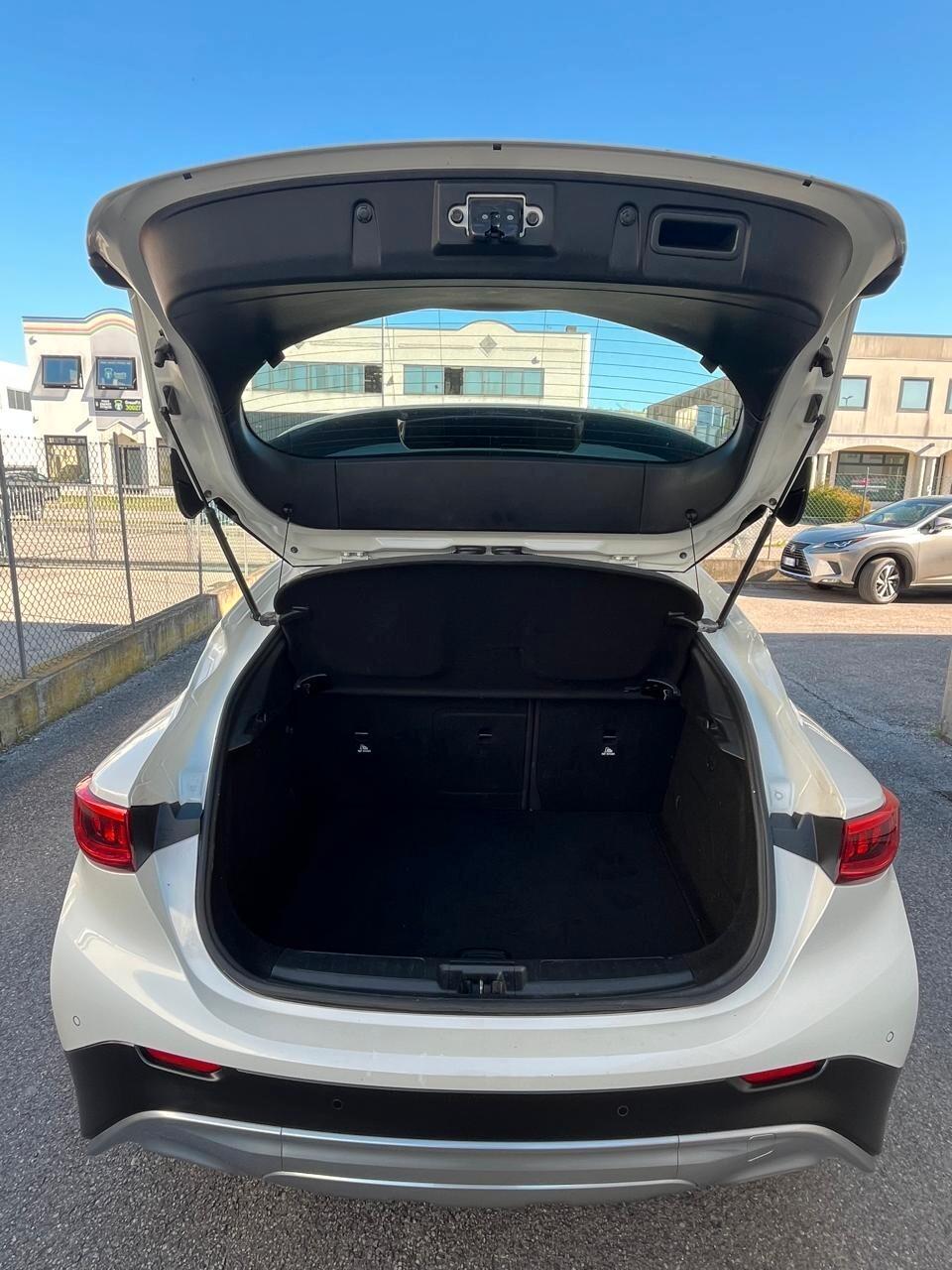 Infiniti QX30 2.2 diesel DCT AWD Premium Tech