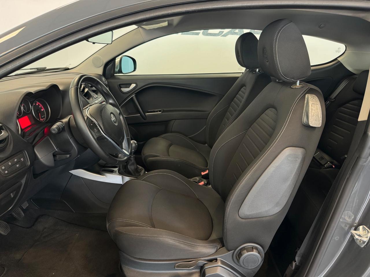 Alfa Romeo MiTo 1.4 78 CV 8V S&S 74.000 KM NEOPATENTATI