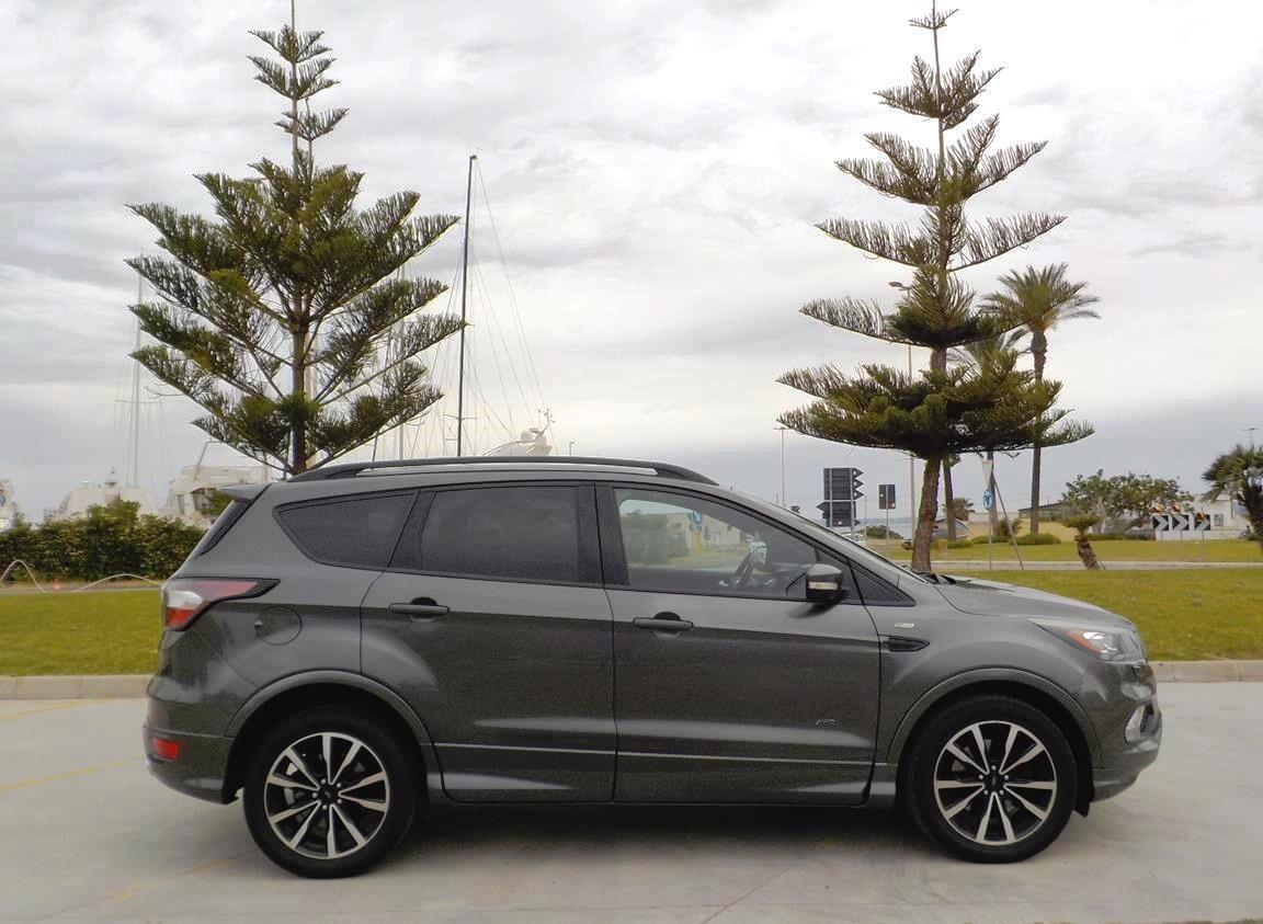 Ford Kuga 2.0 TDCI 180 CV S&S 4WD Powershift ST-Line