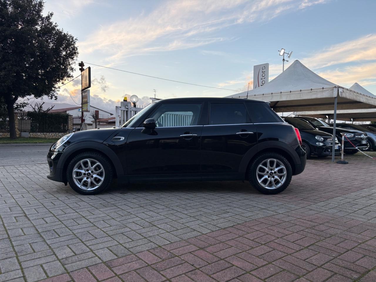 Mini 1.5 Cooper D 5 porte