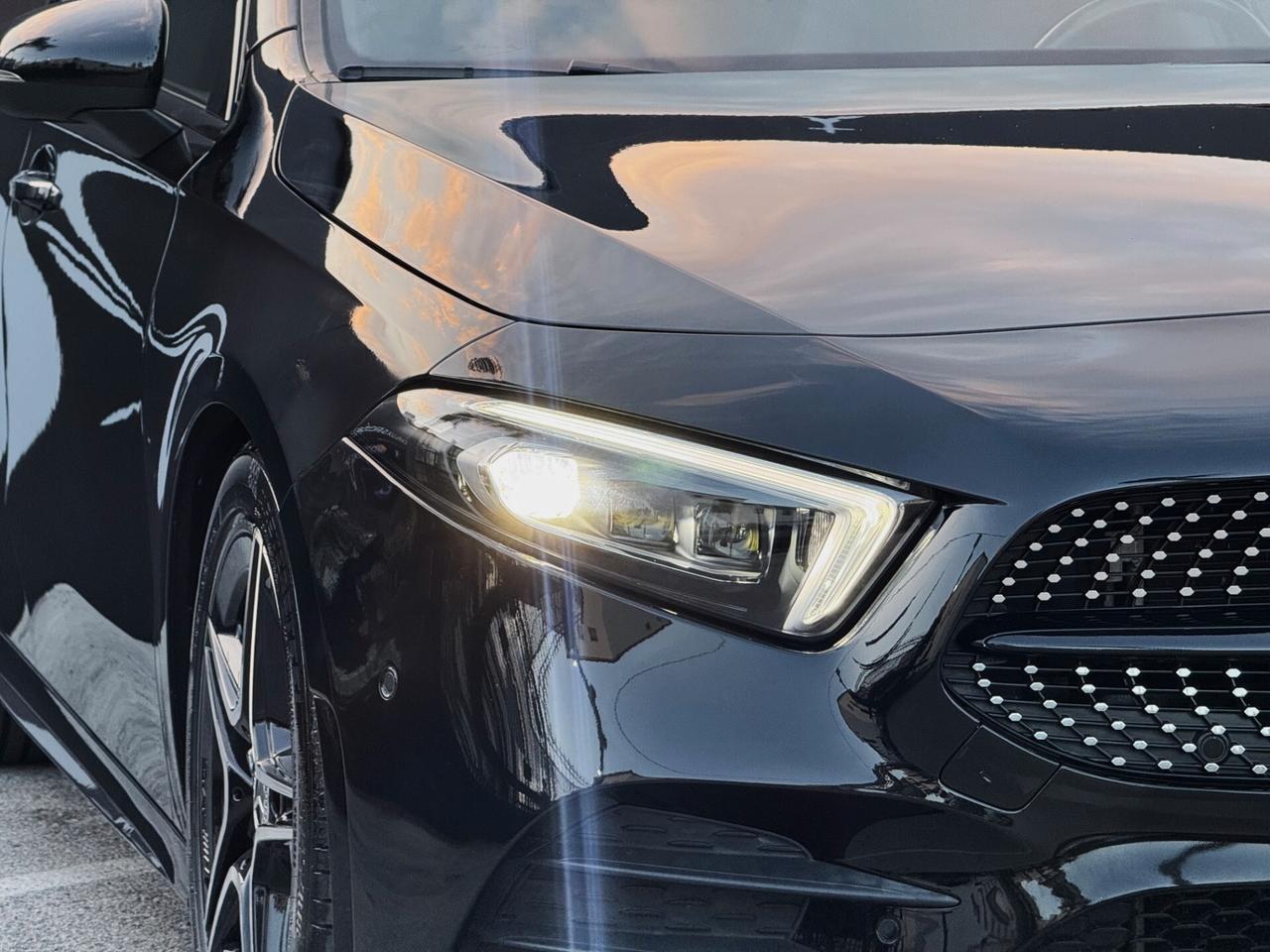 Mercedes-Benz A 180 d Premium AMG TETTO PACK LUCI
