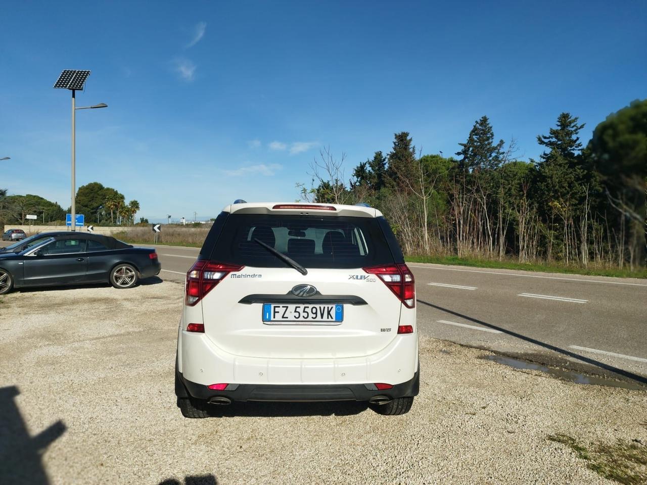 Mahindra XUV500 2.2 16V AWD W8