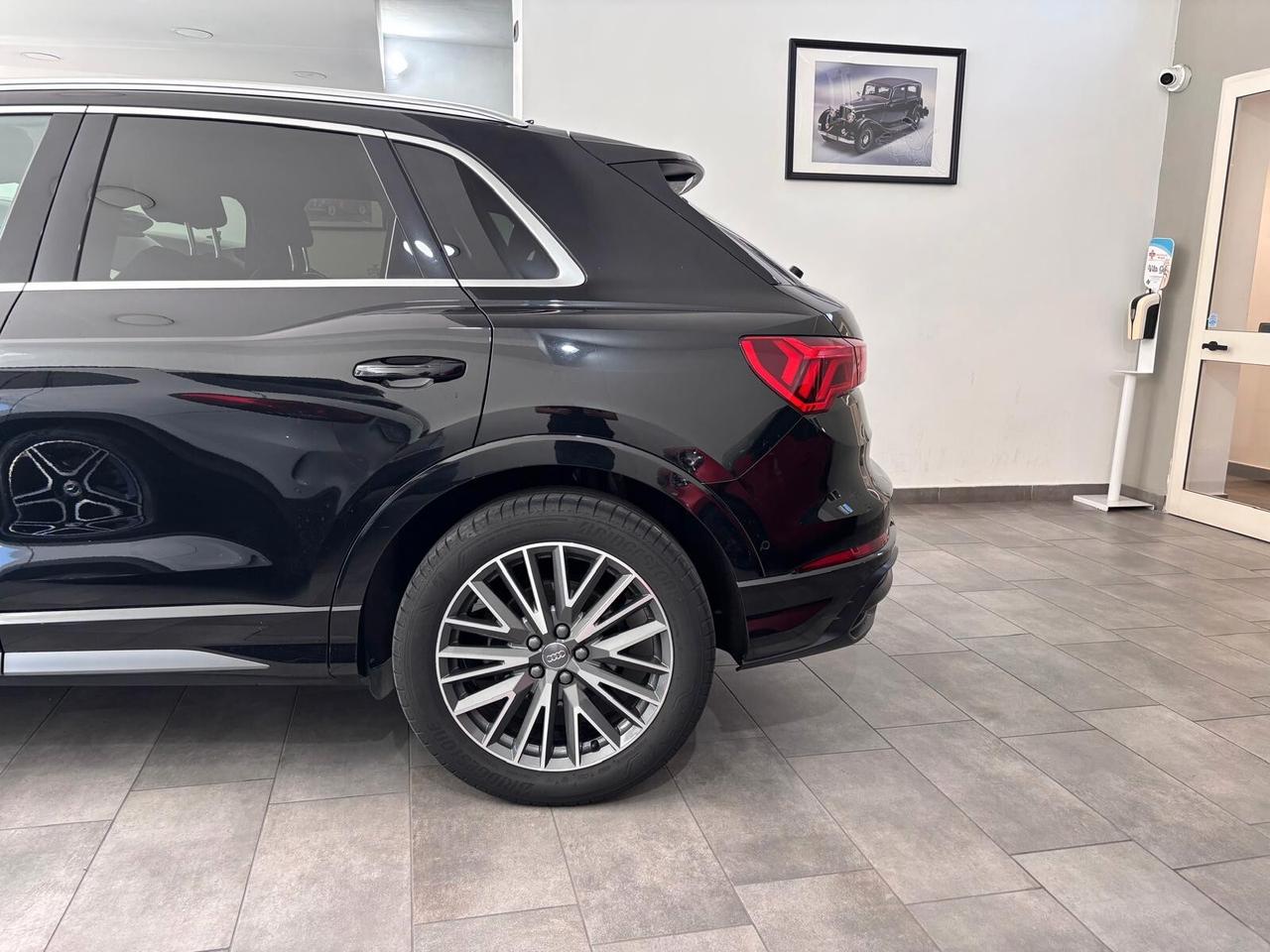AUDI Q3 35TDI S-TRONIC S-LINE EDITION NAVI-MULTICOLOR