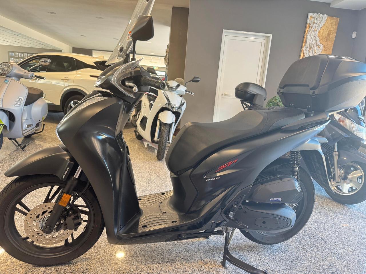 Honda SH 150 Sport Keyless