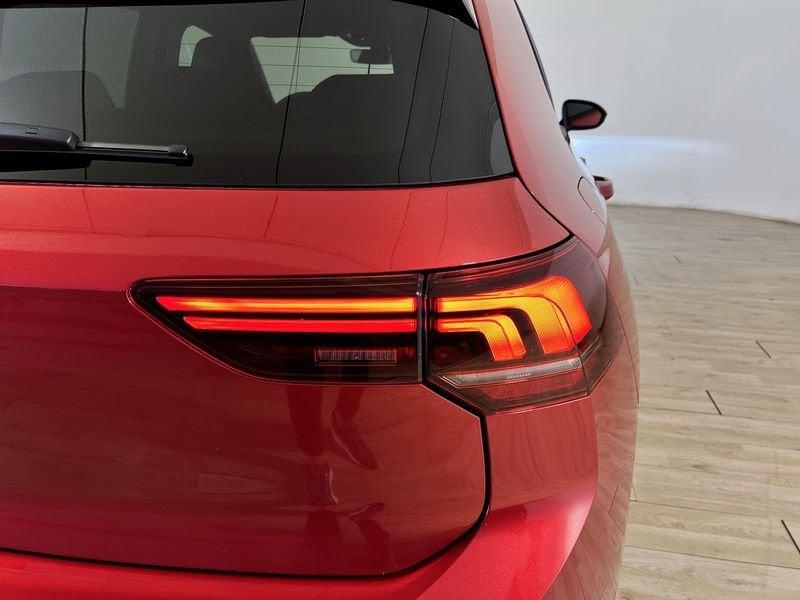 Volkswagen Golf Golf 1.5 etsi R-Line Plus 150cv dsg