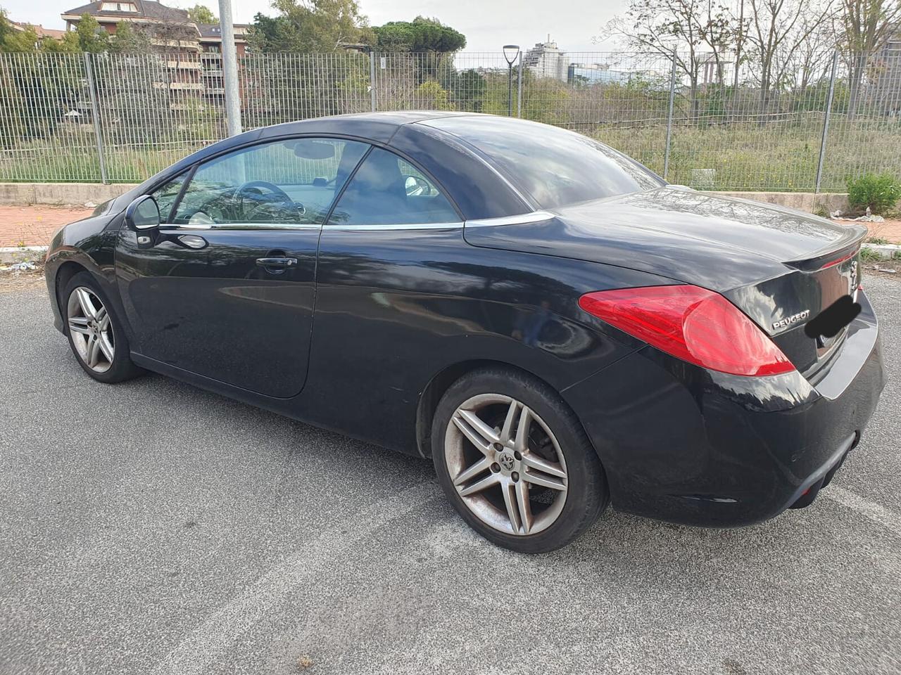 Peugeot 308 2.0 HDi 140CV CC Féline