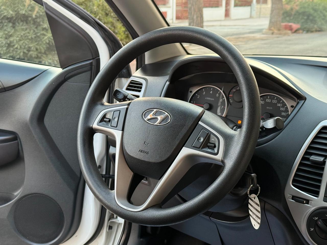 Hyundai i20 1.2 5P. SOLI KM 88.000 - 2012