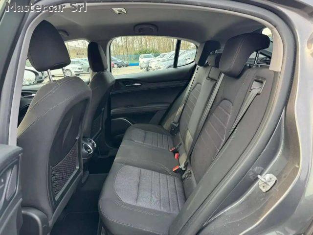ALFA ROMEO Stelvio 2.2 t Business Q4 190cv AT8 auto - FY042DE