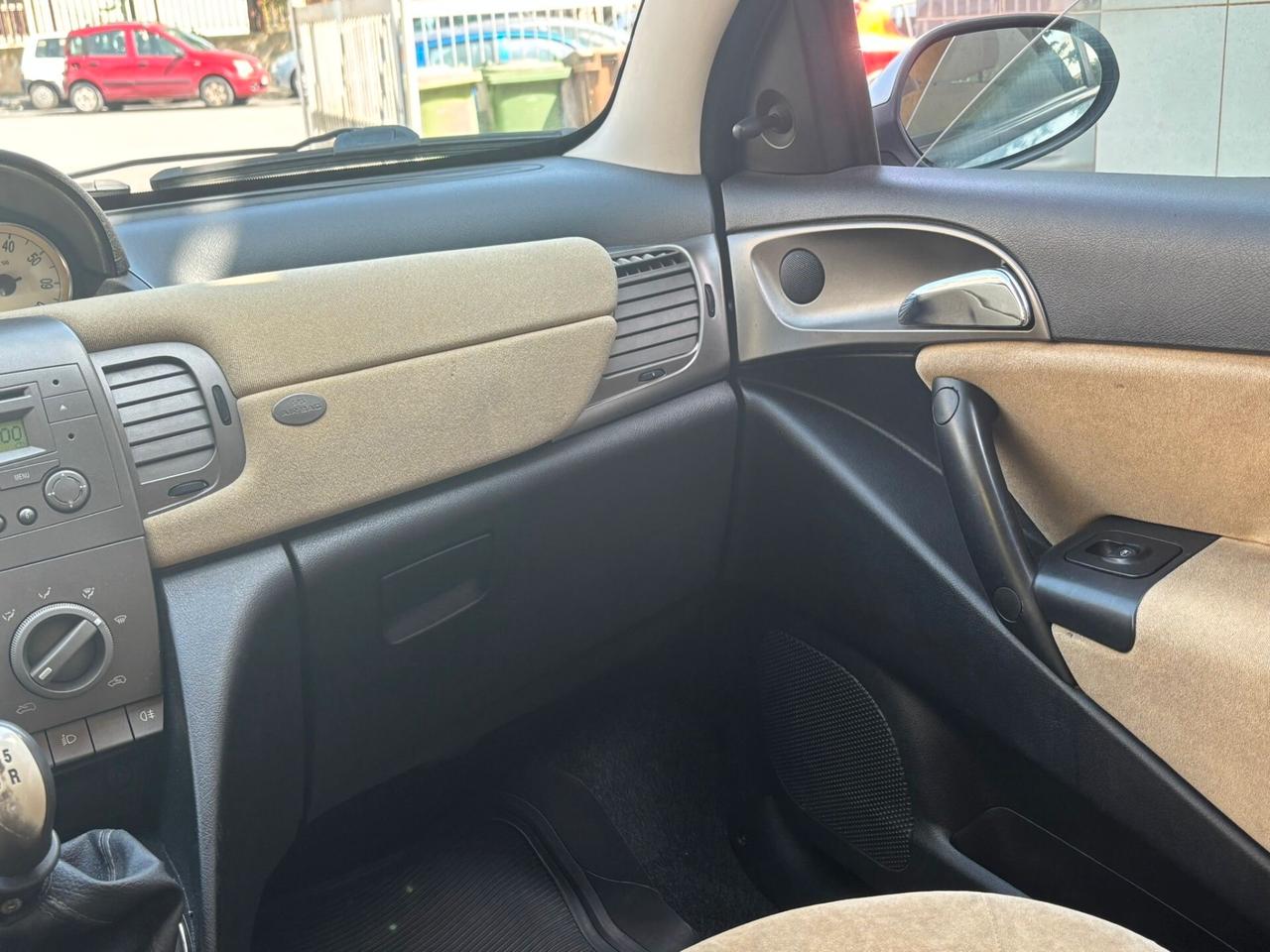 Lancia Ypsilon 1.2