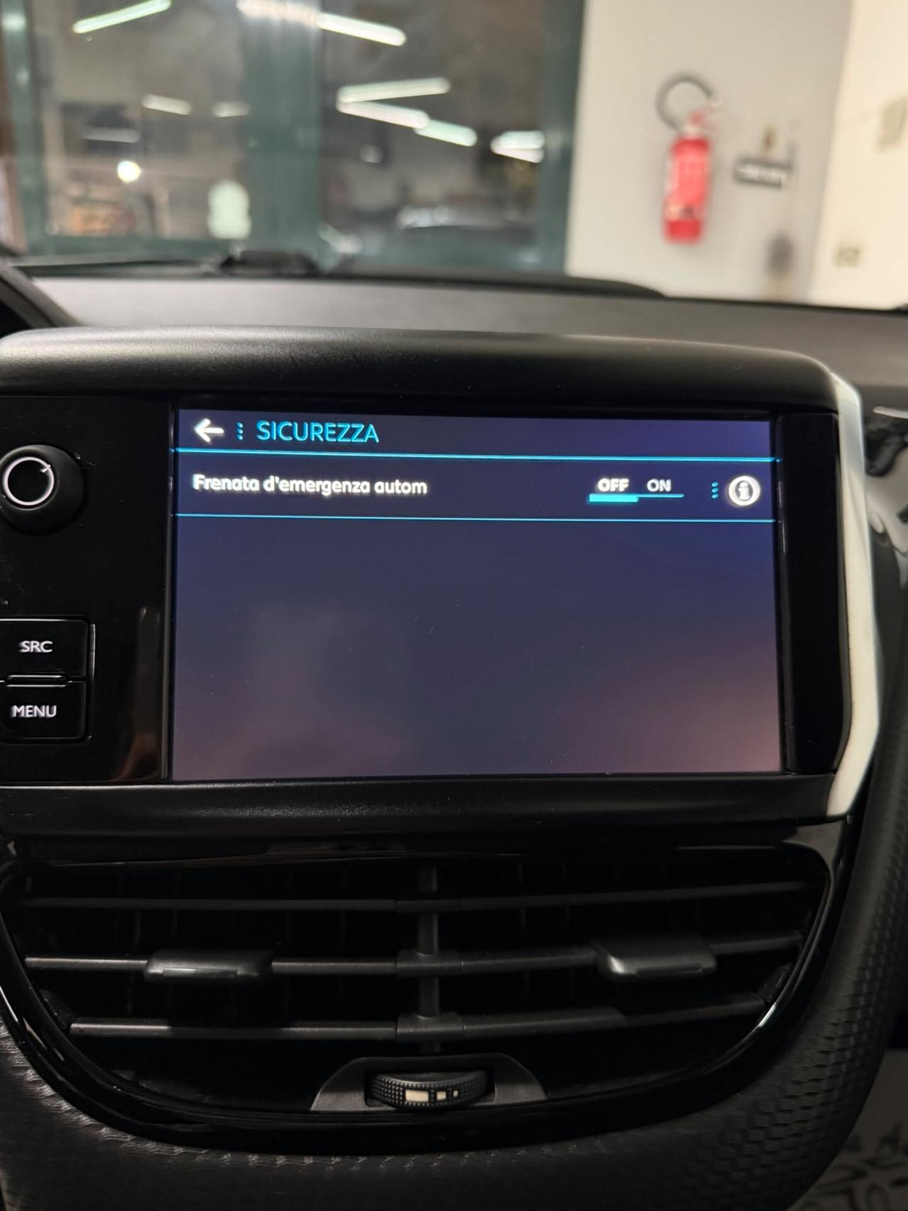 Peugeot 208 BlueHDi 100 S&S 5 porte Signature