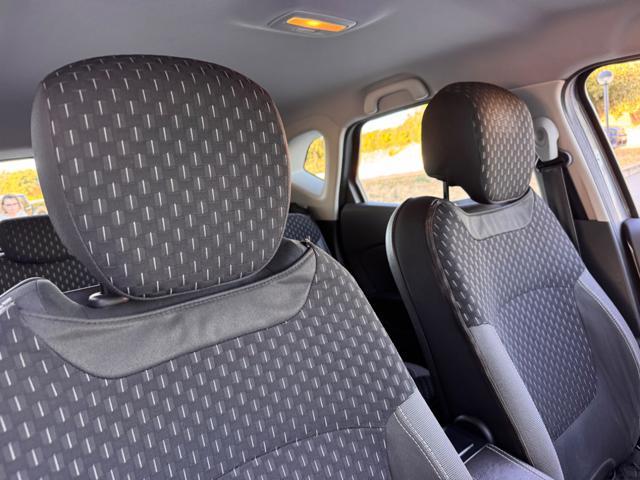 RENAULT Captur DCI 90CV NAVI+RCAM+BICOLOR+17'+2PDC+KEYLESS