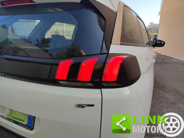 PEUGEOT 5008 BlueHDi 130 S&S Business