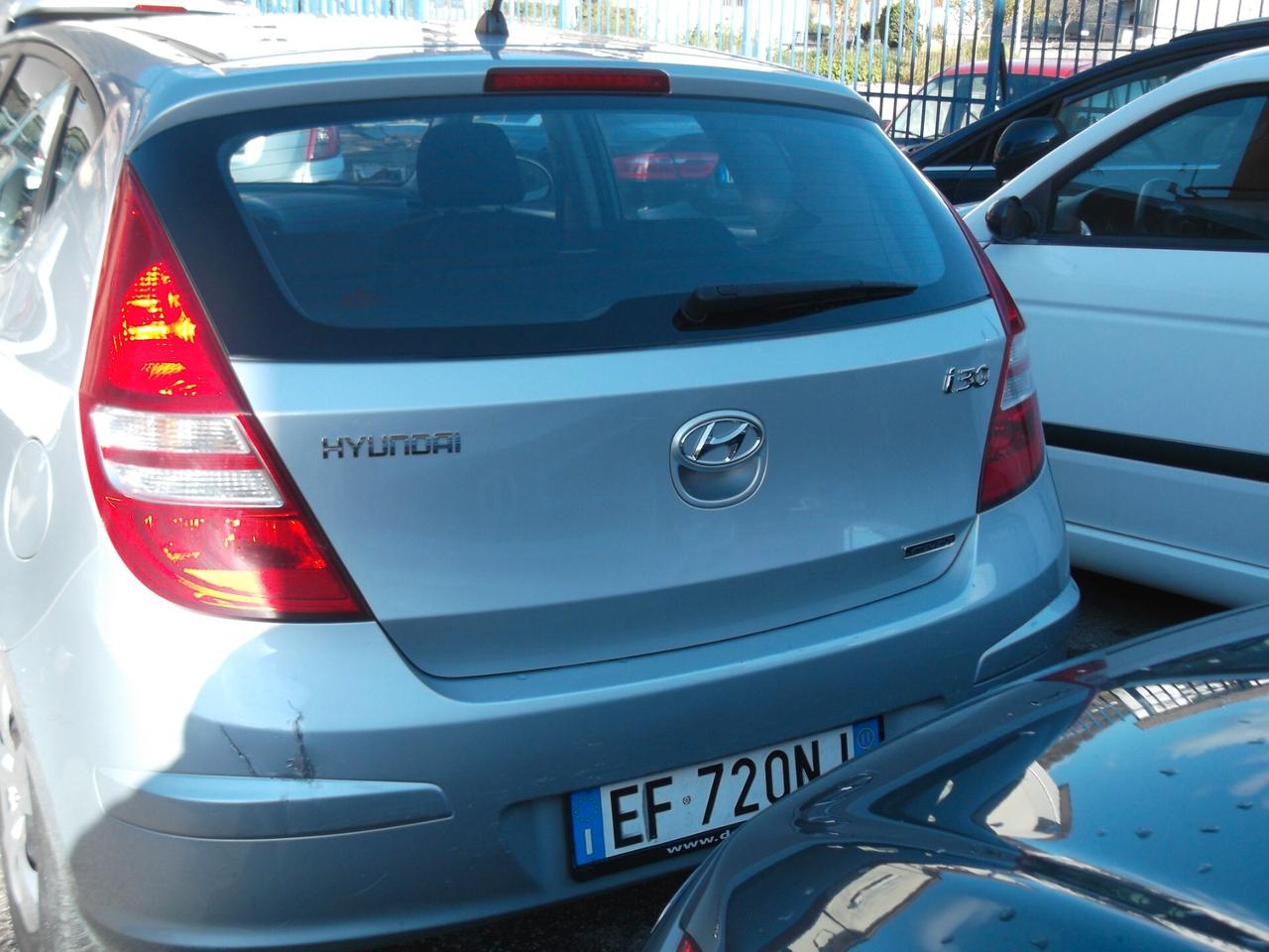 Hyundai i30 1.6 CRDi 90CV 6m. 5p. Active Special - 24