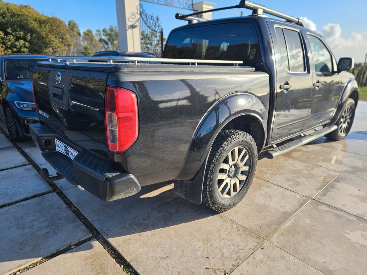 Nissan Navara 3.0 dCi 4 porte Double Cab LE V6