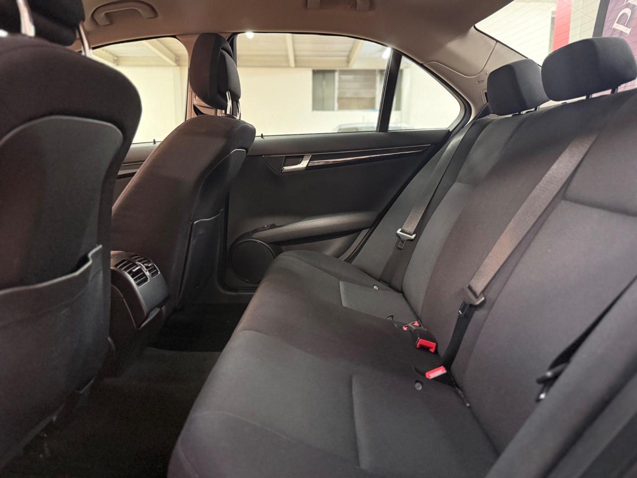 Mercedes-benz C 220 CDI BlueEFFICIENCY Avantgarde AMG