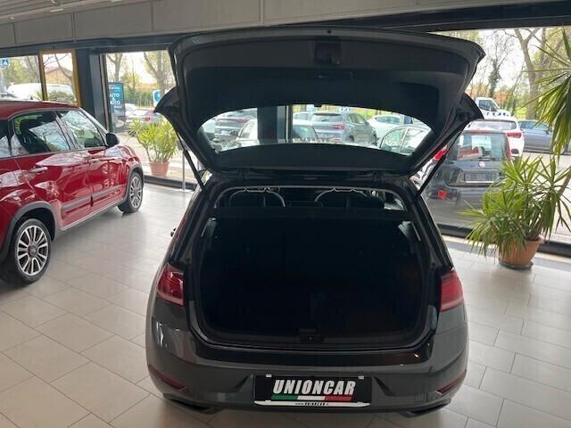 Volkswagen Golf 1.0 TSI 115 CV 5p. Business BlueMotion Technology