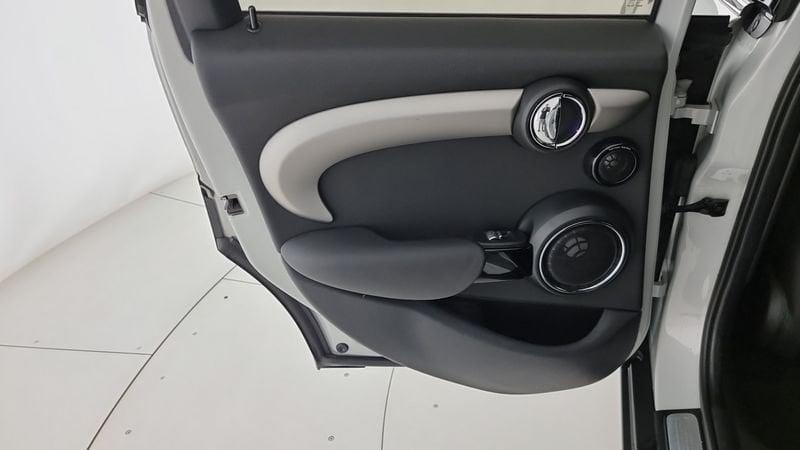 MINI Mini Cooper SD Hype automatica