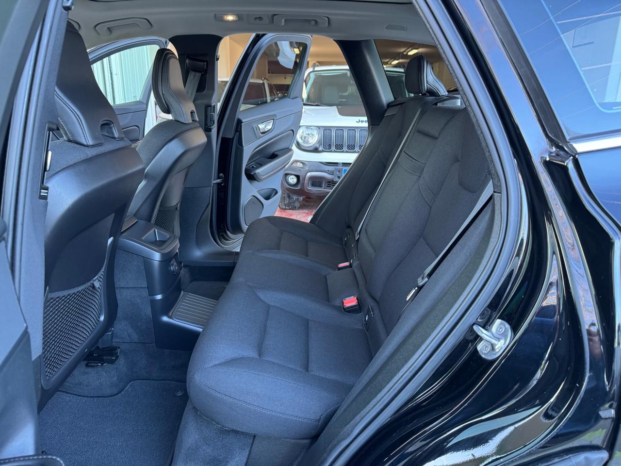 Volvo XC 60 XC60 T6 PHEV Expression AWD GARANZIA 24 MESI