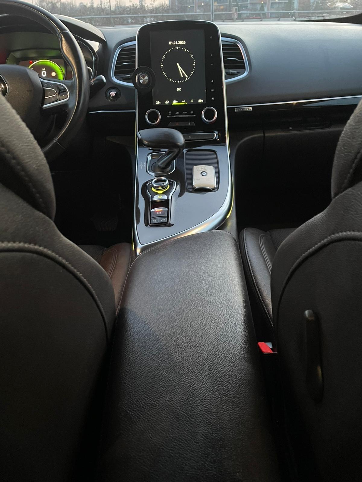 Renault Espace dCi 160CV EDC Energy Initiale Paris 4Control