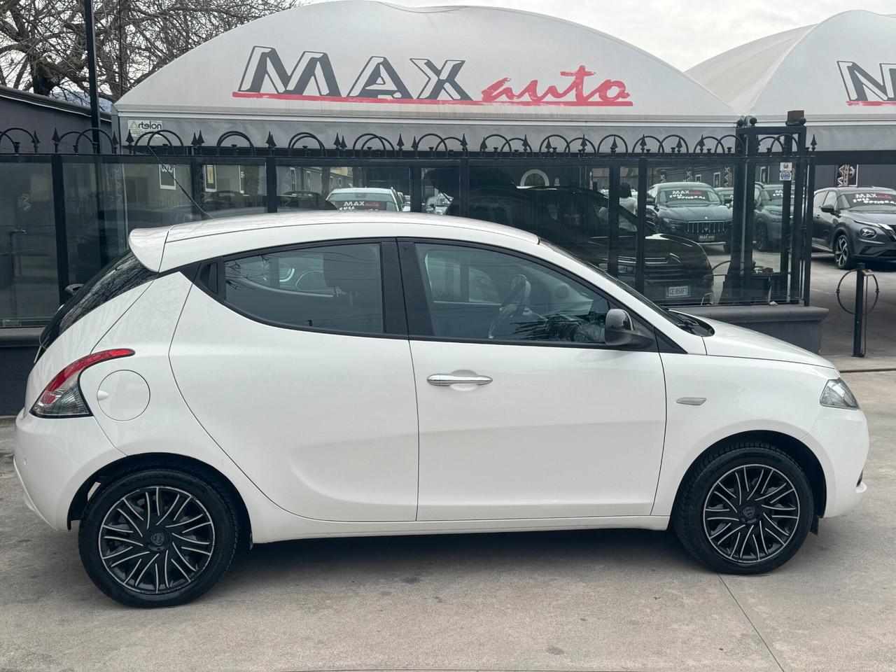 Lancia Ypsilon 1.2 69 CV 5 porte GPL Ecochic Gold