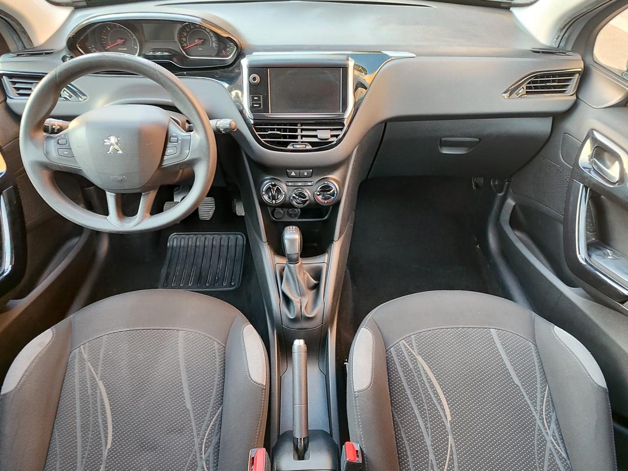 Peugeot 208 1.4 HDi 68 CV!!