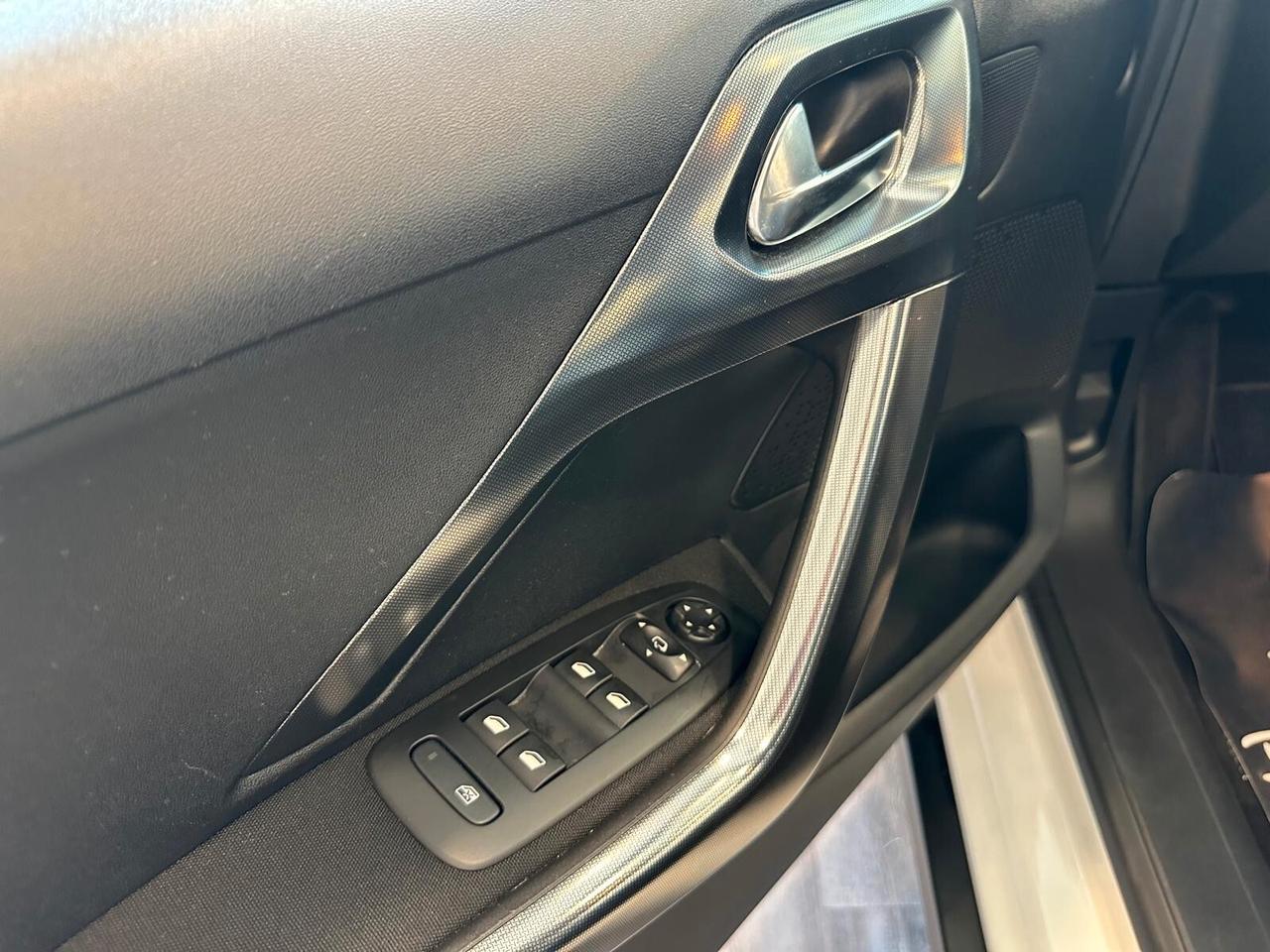 Peugeot 2008 PureTech Turbo