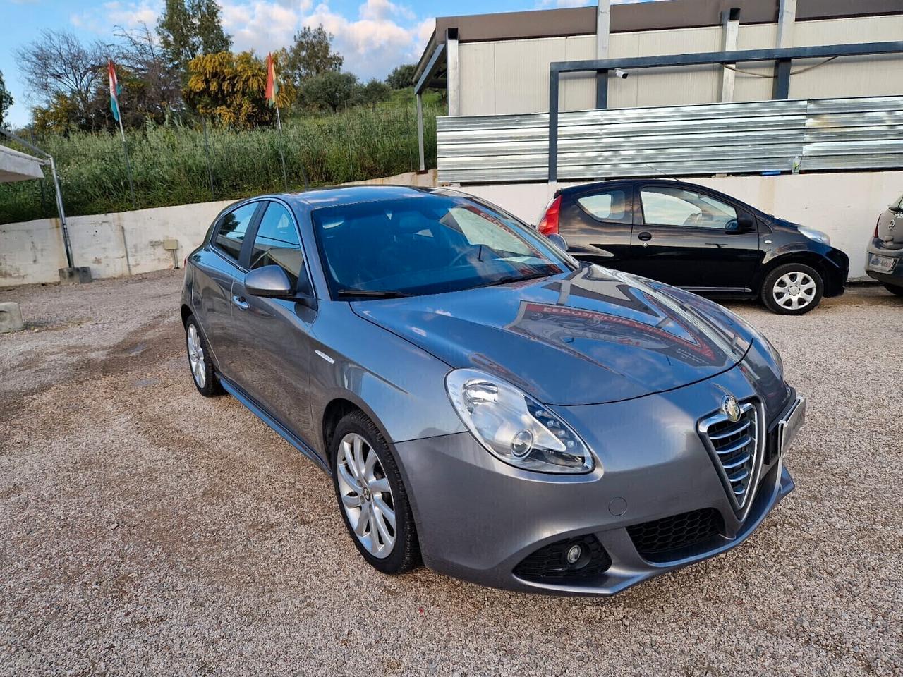 Alfa Romeo Giulietta 1.6 JTDm-2 105 CV Distinctive