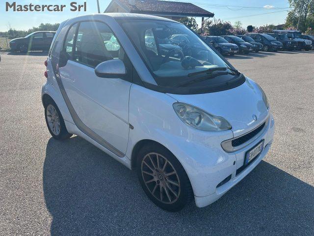 SMART ForTwo Fortwo II 2007 0.8 cdi Passion 54cv FL tg. EH077MZ
