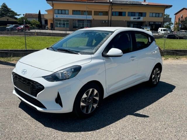 Hyundai i10 1.0 benzina km0