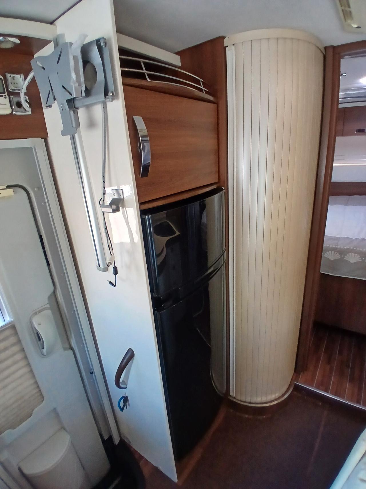 Mclouis NEVIS 862 G 5 POSTI