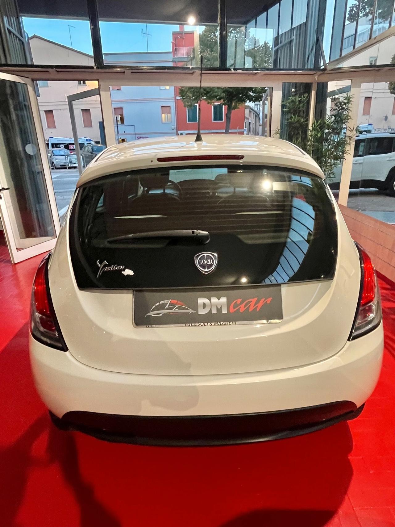 Lancia Ypsilon 0.9 TwinAir 85 CV Metano Elefantino