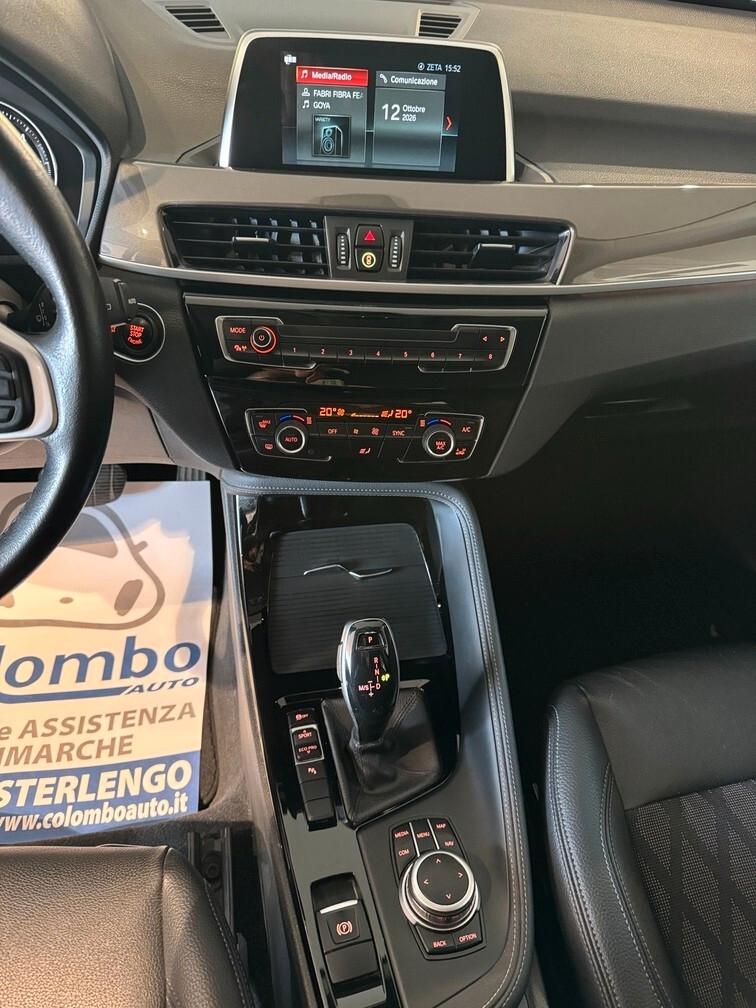 BMW X1 sdrive18d xLine auto Led Navi 18"