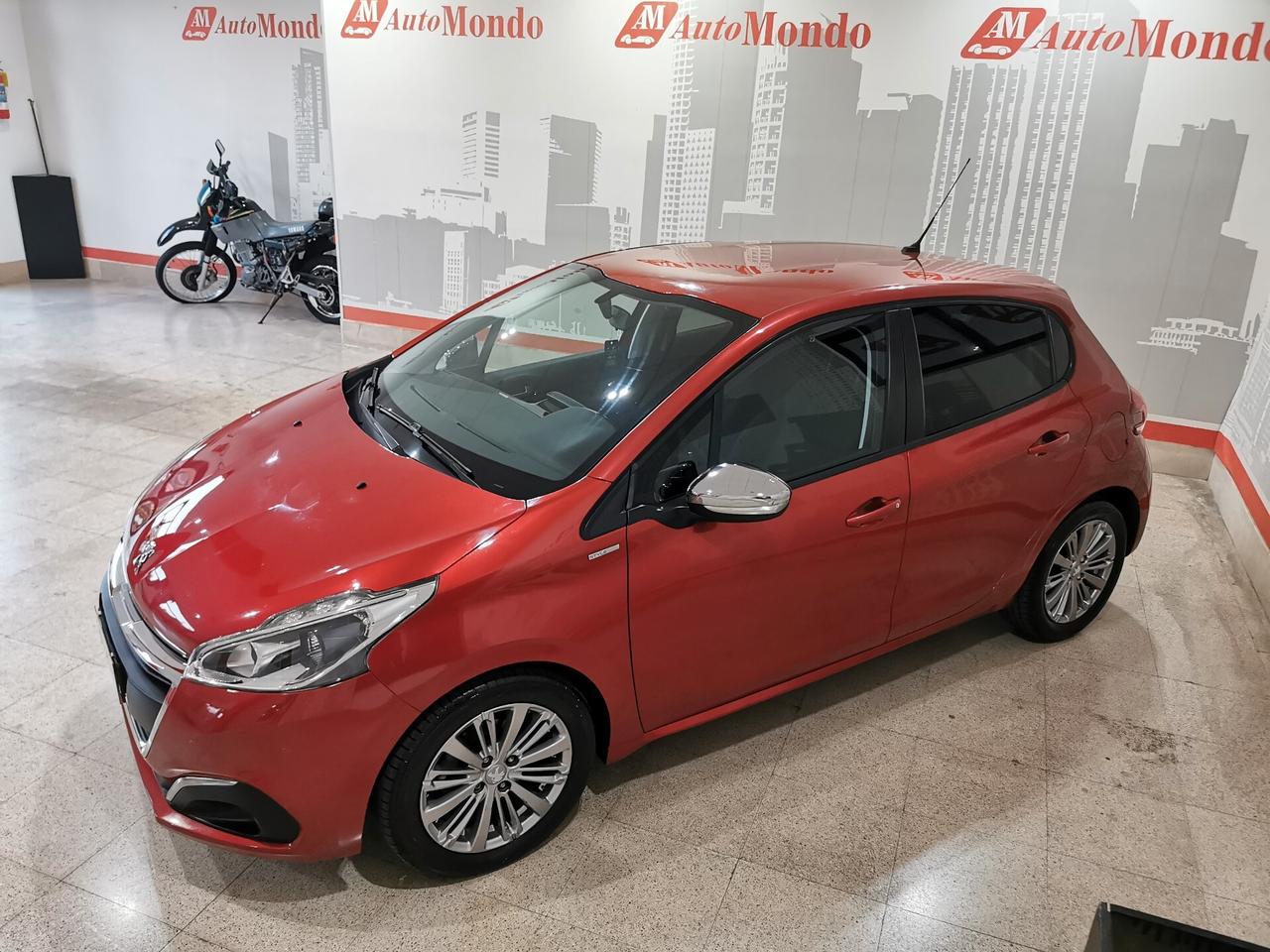 Peugeot 208 BlueHDi 75 5 porte Allure
